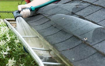 Sarn Bach gutter cleaning costs